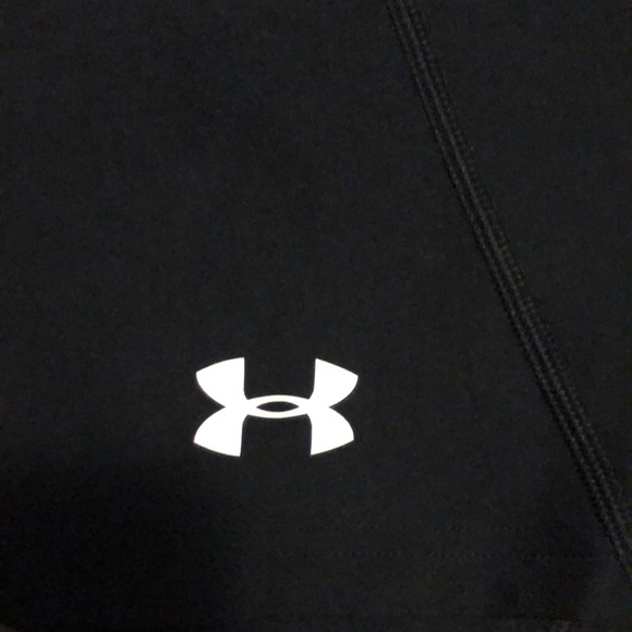 Black Small UA Under Armour Skort - Picture 5 of 9